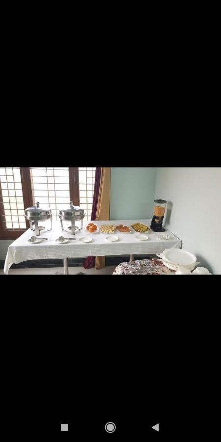 J P Residency Otel Greater Noida Dış mekan fotoğraf